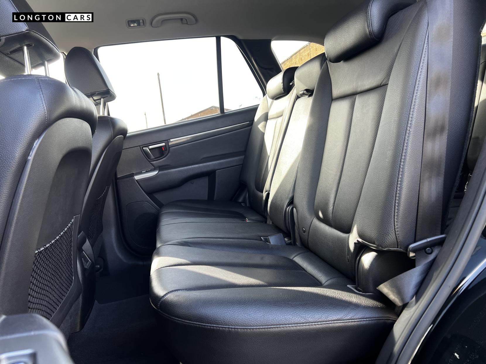 Hyundai Santa Fe 2.2 CRDi Premium SUV 5dr Diesel Manual 4WD Euro 5 (7 seat) (194 bhp)