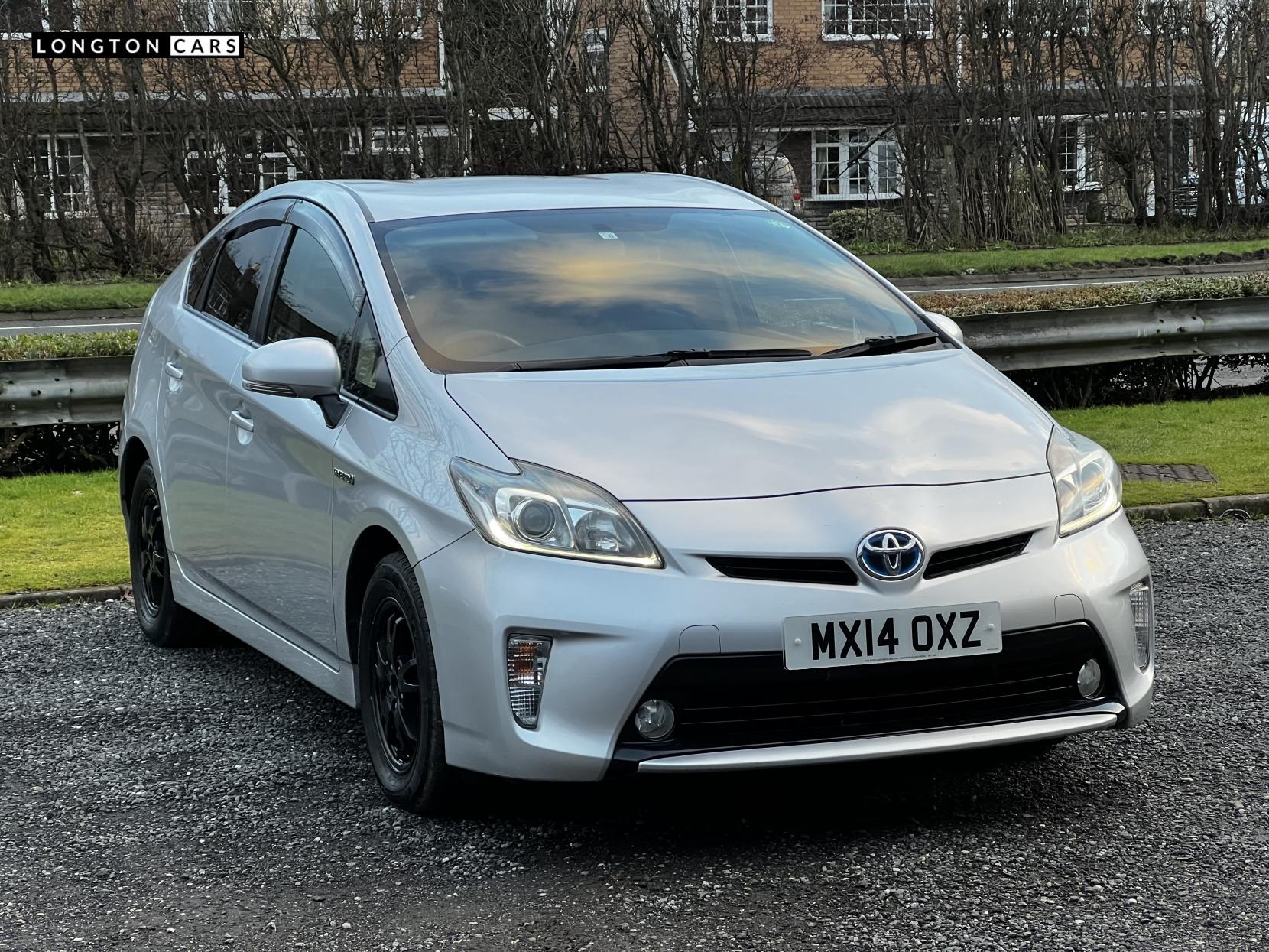 Toyota Prius 1.8 VVT-h T4 Hatchback 5dr Petrol Hybrid CVT Euro 5 (s/s) (136 ps)